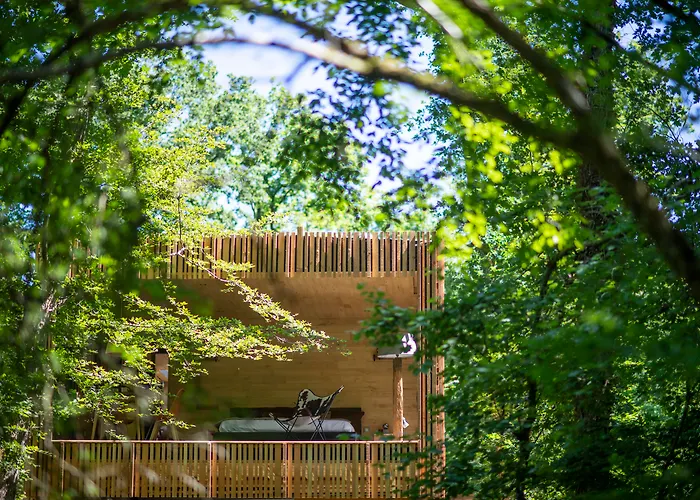 Loire Valley Lodges - Hotel